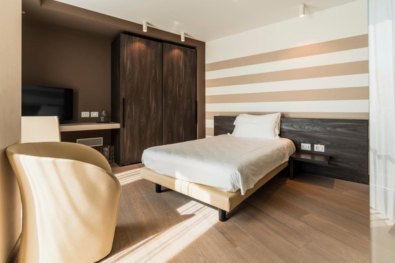 Suites Hotel Astor Belluno Zewnętrze zdjęcie